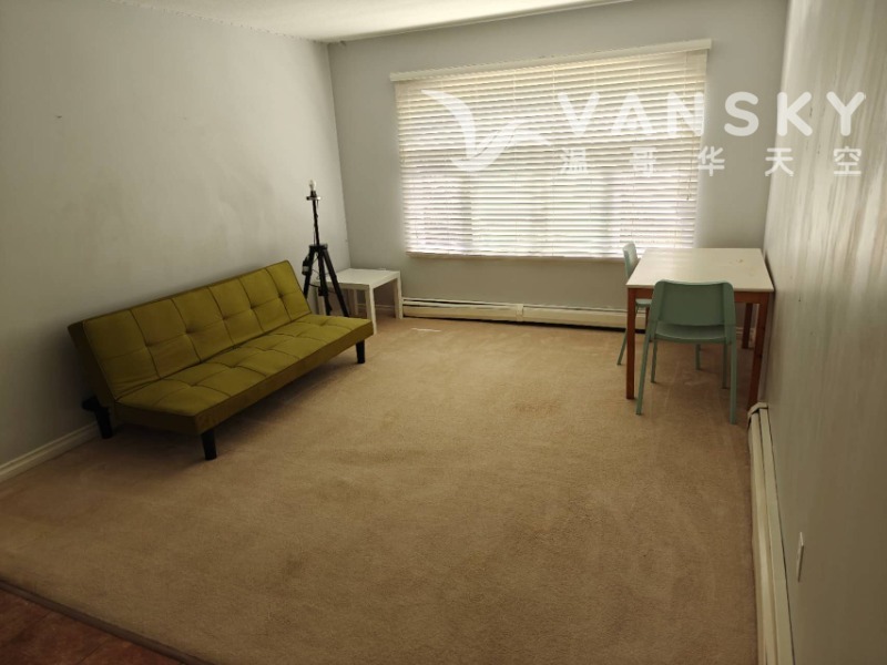 250801152919_living room1.jpg